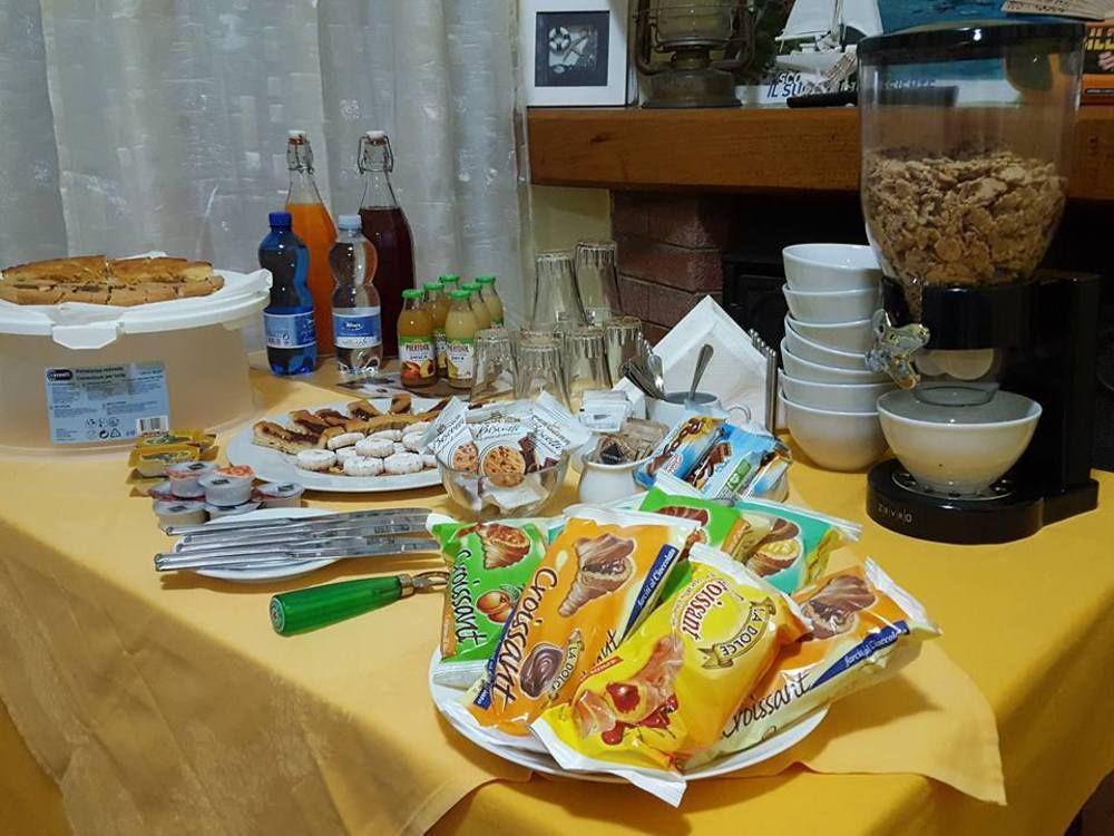 קרבוניה B&B Fantar House מראה חיצוני תמונה